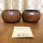Камни Го из раковины в чашах из японского каштана